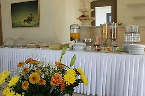 Plaka Hotel II