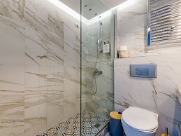 Alpha Luxury Suites