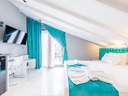 Alpha Luxury Suites
