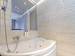 Alpha Luxury Suites