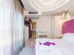 Alpha Luxury Suites