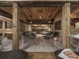 Montana Apartments