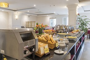 Edele Hotel