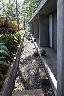 Kaliwa Lodge
