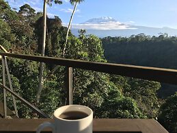 Kaliwa Lodge