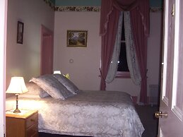 Lucinda B&B