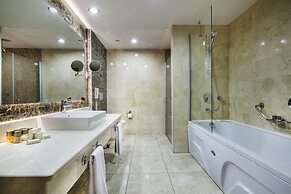 Bellis Deluxe Hotel