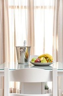 Plaka Hotel I