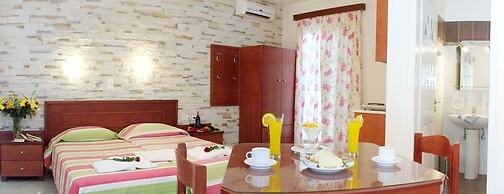 Plaka Hotel I