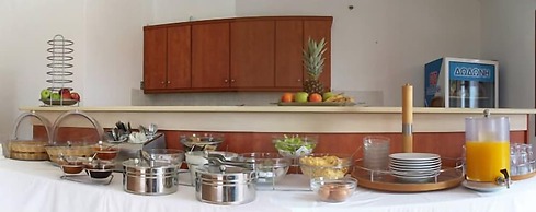 Plaka Hotel I
