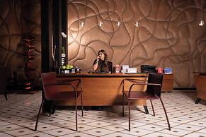 Saifi Suites Hotel