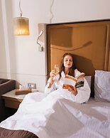Saifi Suites Hotel