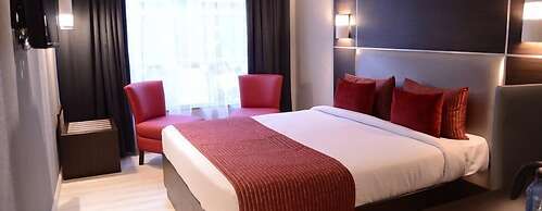 Cloud Hotel & Suites