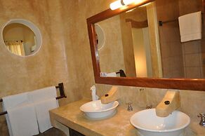 Afrika Pearl & Spa