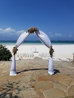 Afrika Pearl & Spa