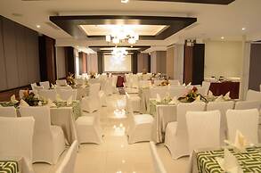 Brentwood Suites
