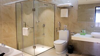 Brentwood Suites