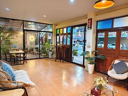 Chiang Mai Waroros Boutique Hotel