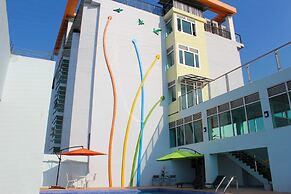 42C The Chic Hotel