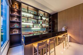 42C The Chic Hotel