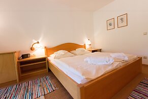 Landhotel Maiergschwendt by DEVA