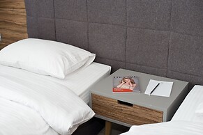 Poet Art Hotel