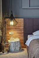 Poet Art Hotel