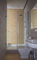 Poet Art Hotel