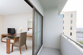 Thomson Hotel Huamark