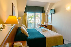 Hotel Atalaya II