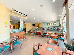 Hotel Atalaya II