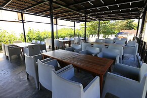 LaLune Beach Resort