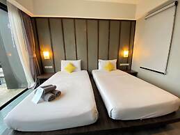 LaLune Beach Resort