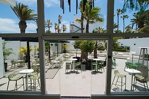 Aequora Lanzarote Suites