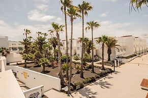 Aequora Lanzarote Suites