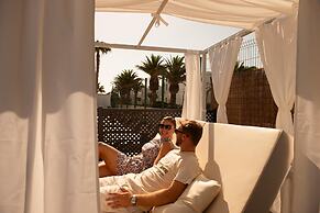 Aequora Lanzarote Suites