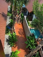 Chidlom Resort