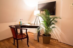 Lodge Seaside Boutique Hotel