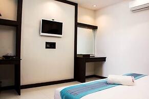 Roses Hua Hin Hotel