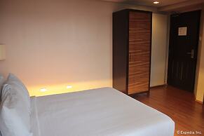 Soleste Suites