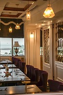 New World Suites
