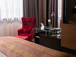 New World Suites