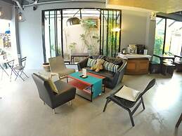 Sea Front Home Boutique - Patong Beach