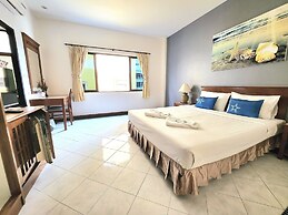 Sea Front Home Boutique - Patong Beach