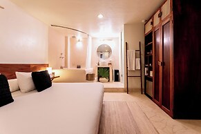 Mezzanine by La Zebra, an SLH Hotel