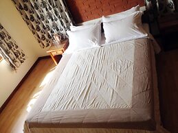Vardan Resort n' Apartment