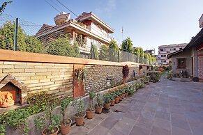 Vardan Resort n' Apartment