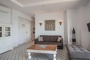 La Residencia Tarifa