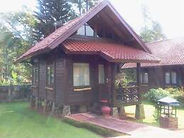 Citra Cikopo Hotel