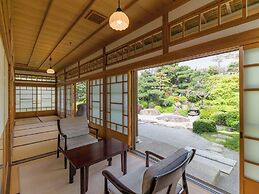 Hagi No Yado Tomoe